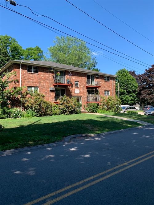 2-70 Madison St, Amesbury, MA, 01913-3218 | Card Image