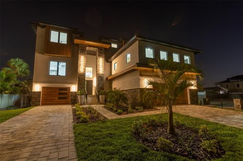 2121 Bayou Grande Blvd Ne, ST PETERSBURG, FL, 33703-3439 | Card Image