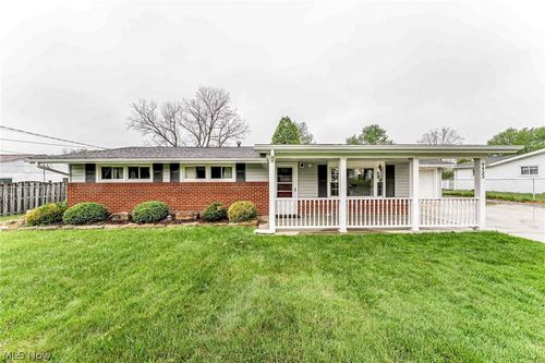9433 Steffner Dr, Streetsboro, OH, 44241-5470 | Card Image