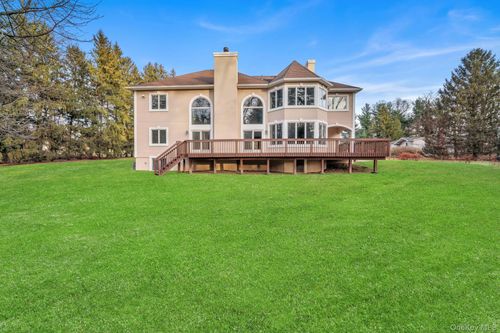 7 Hampton Rd, Airmont, NY, 10901-7104 | Card Image