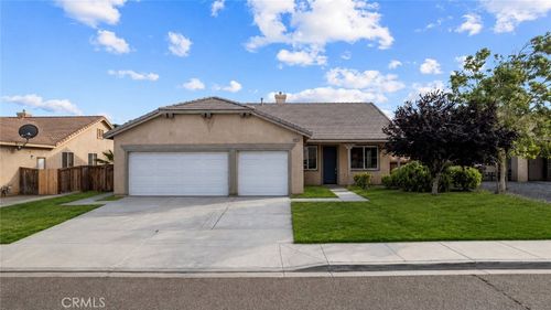 14877 Totem Pole St, Victorville, CA, 92394-6701 | Card Image