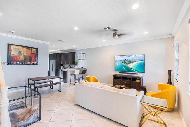 3944 Poinciana Ln, Townhouse with 3 bedrooms, 3 bathrooms and null parking in Hollywood FL | Image 9