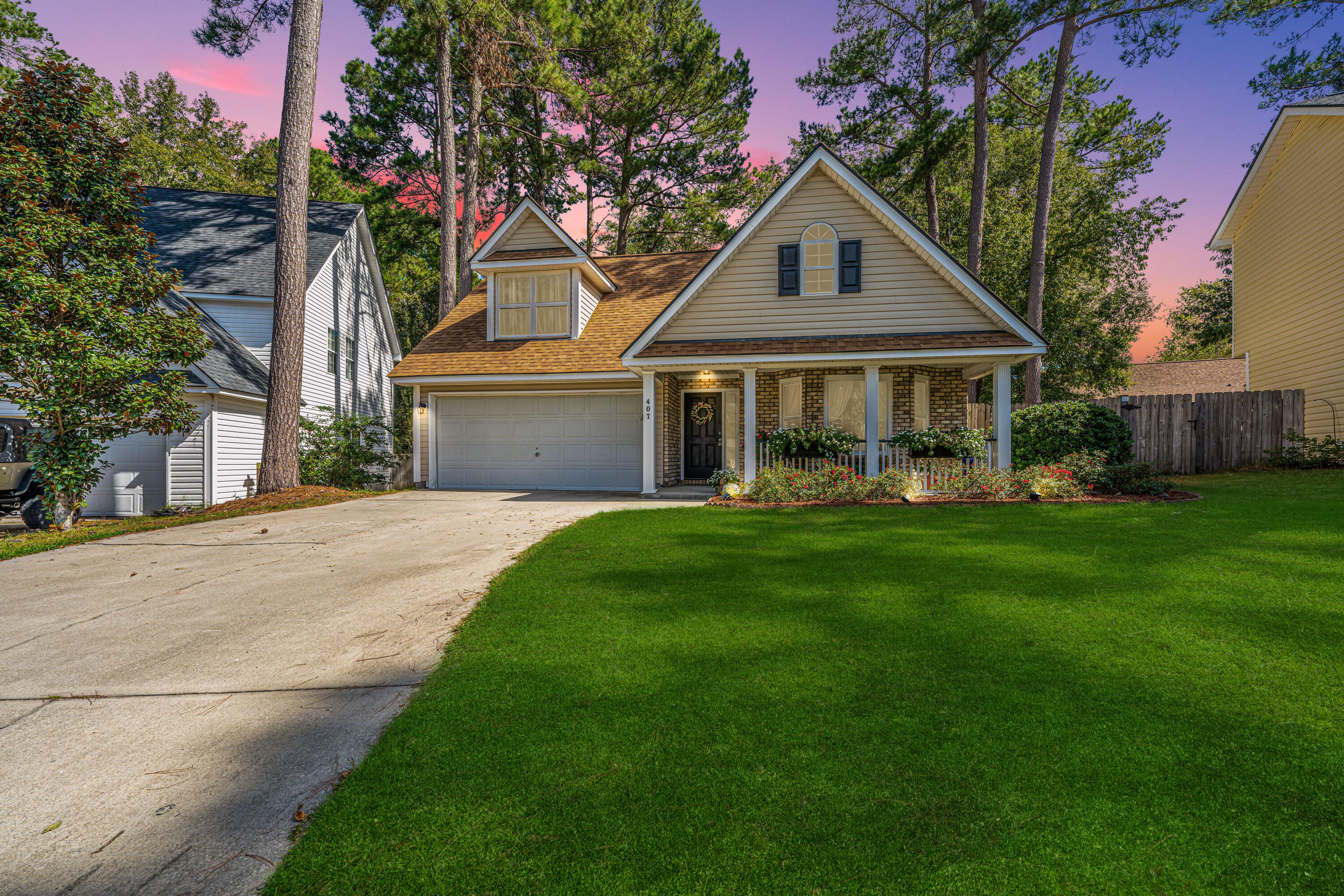 Meddon Ct, Goose Creek, SC 29445