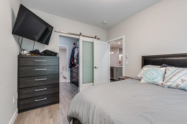 318 - 15436 31 Avenue, Condo with 3 bedrooms, 1 bathrooms and 2 parking in Surrey BC | Image 6