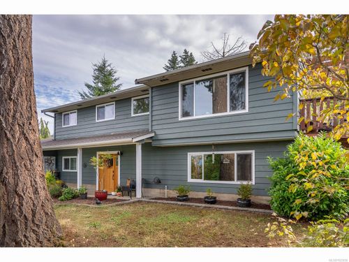 7485 Fernmar Rd, Lantzville, BC, V0R2H0 | Card Image