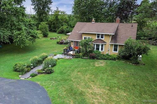 767 Sturgeon Point Rd, Derby, NY, 14047-9764 | Card Image