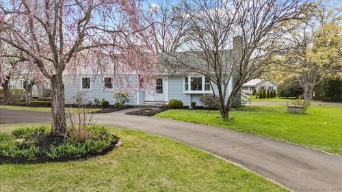 97 Mungertown Rd, Madison, CT, 06443-2232 | Card Image
