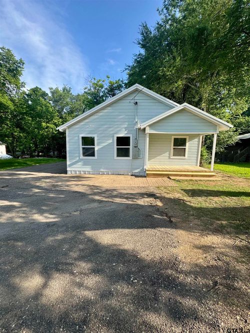 606 W Wolfe St, Grand Saline, TX, 75140 | Card Image