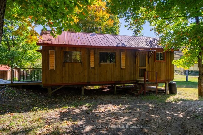 1099 Bunny Trail, House other with 6 bedrooms, 2 bathrooms and 10 parking in Dunchurch ON | Image 13