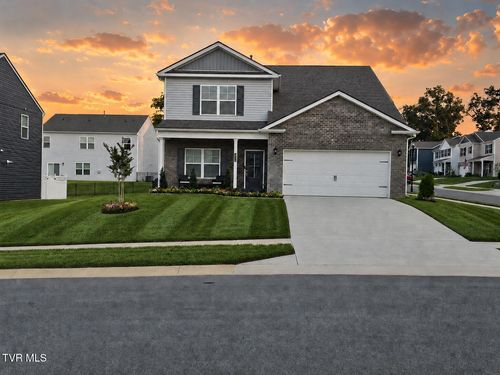 631 Canoe Street, Johnson City, TN, 37604 | Card Image