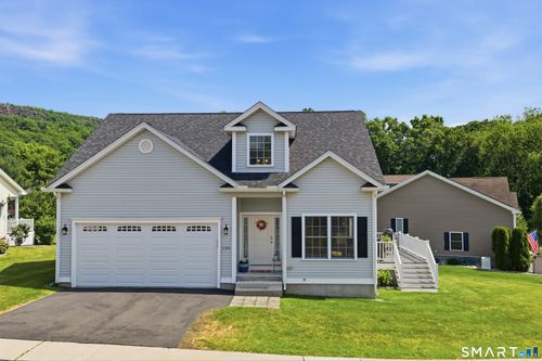 100 Silver Island Way, Berlin, CT, 06037-4094 | Card Image