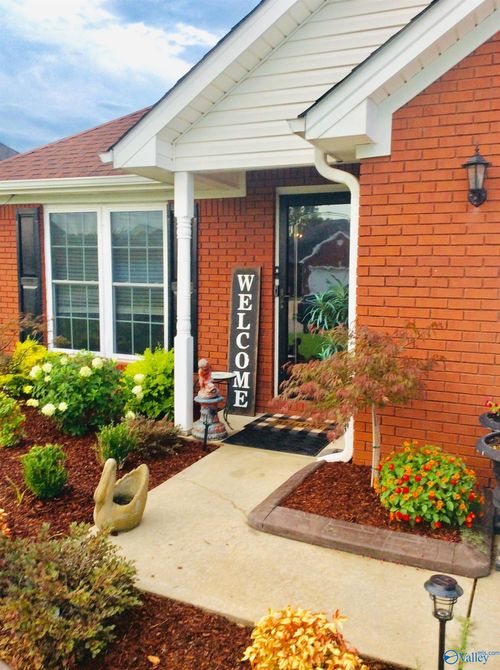1406 Goldridge Dr Sw, Decatur, AL, 35603-2416 | Card Image