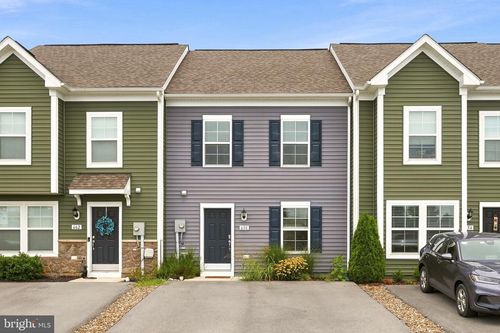 658 Thumper Dr, RANSON, WV, 25438-4892 | Card Image