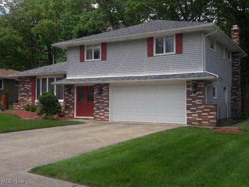 2703 Pasadena Drive, Seven Hills, OH, 44131 | Card Image