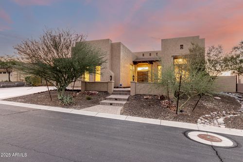 8606 S 30th St, Phoenix, AZ, 85042-8242 | Card Image