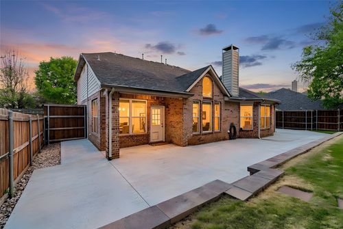 3905 Park Wood Dr, Corinth, TX, 76208-5376 | Card Image