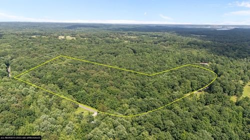 520 Bethel Farm Loop, Camden, TN, 38320-5258 | Card Image