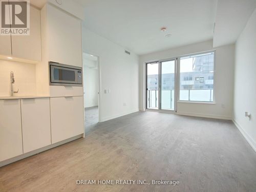 n1006-7 Golden Lion Heights, Toronto (Newtonbrook East), ON, M2M0C1 | Card Image