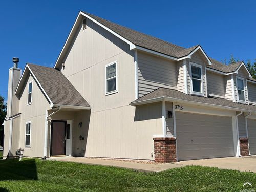 2715 Grand Cir, Lawrence, KS, 66047-3752 | Card Image