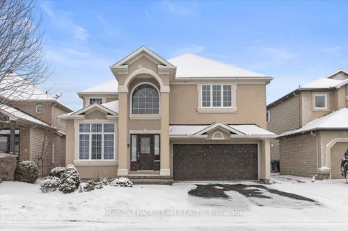 3728 Mountain Meadows Cres, Gloucester, ON, K1V1V7 | Card Image