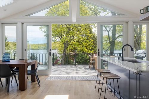 44 Lake Shore Rd, Greenwood Lake, NY, 10925-4004 | Card Image