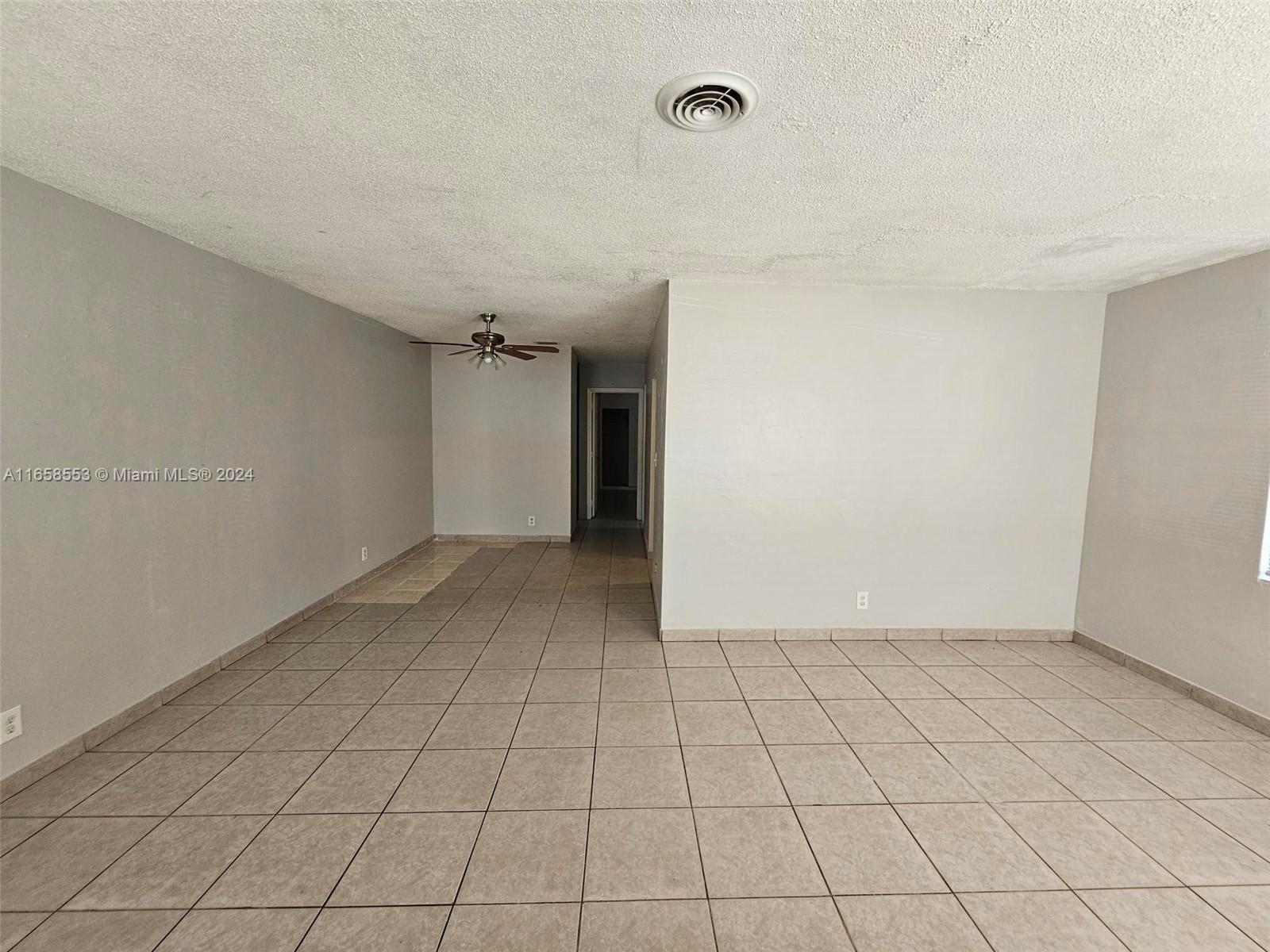 8th Ave, Fort Lauderdale, FL 33311