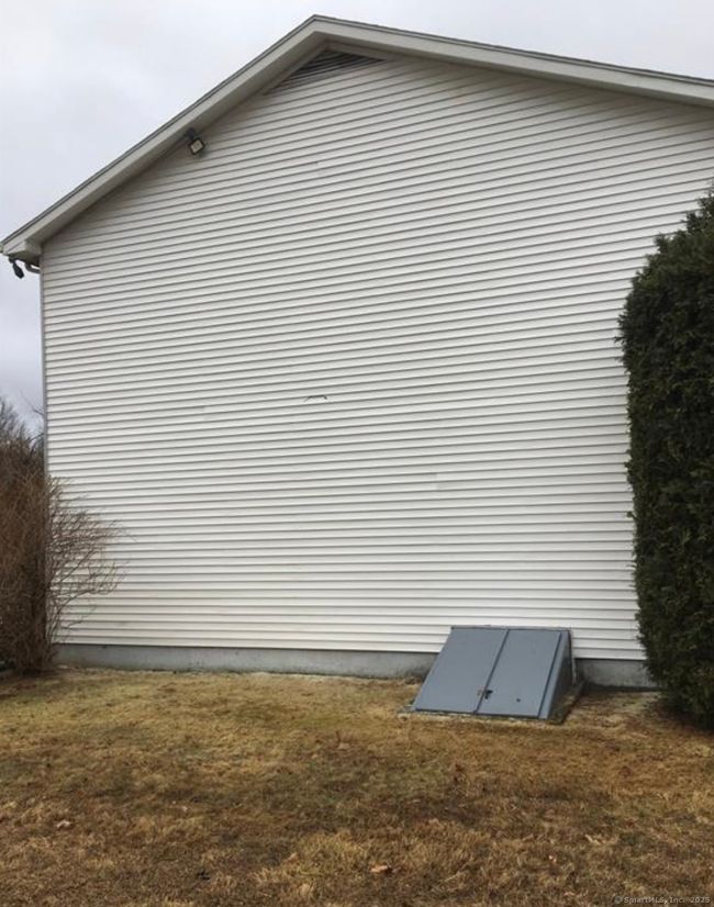 44 - 44 Athol St, Condo with 2 bedrooms, 2 bathrooms and null parking in Killingly CT | Image 7