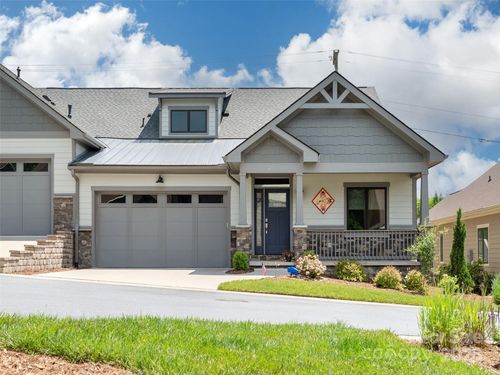 213 Sports Village Dr, Hendersonville, NC, 28739-0145 | Card Image