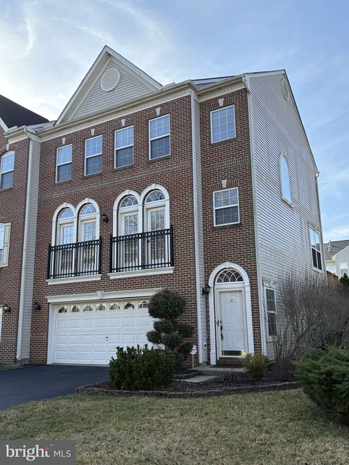 10 Wisteria Way, BEAR, DE, 19701-6376 | Card Image