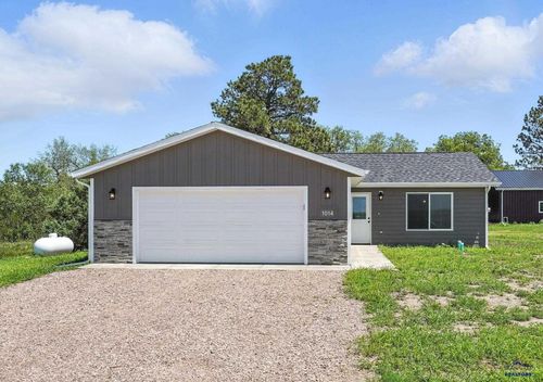 1014 Driver Circle, Wall, SD, 57790 | Card Image