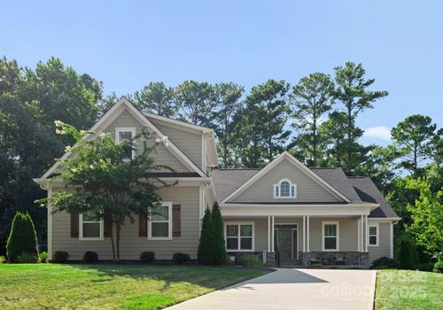 4275 Silver Eagle Ct, Denver, NC, 28037-8085 | Card Image