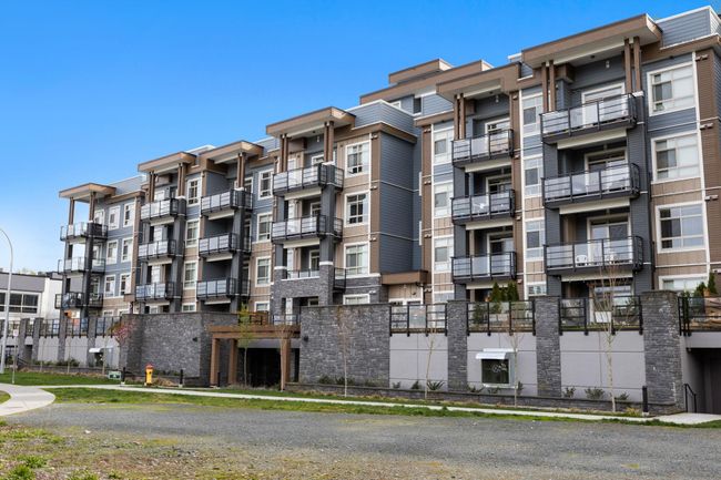 502 - 45562 Airport Road, Condo with 1 bedrooms, 1 bathrooms and 1 parking in Chilliwack BC | Image 2