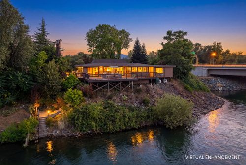 107 Village Dr, Redding, CA, 96001-0907 | Card Image