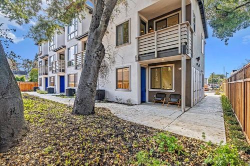 943 Woodside Rd, Redwood City, CA, 94061-3610 | Card Image