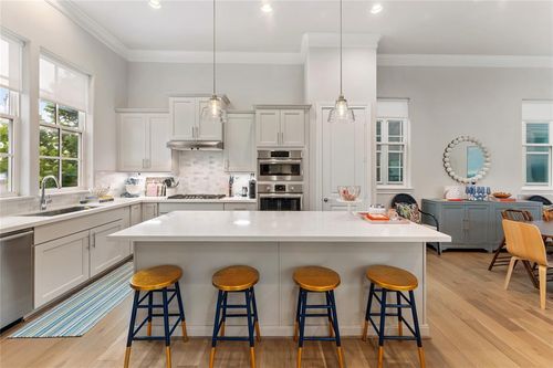 unit-d-2218 Lou Ellen Ln, Houston, TX, 77018-6066 | Card Image