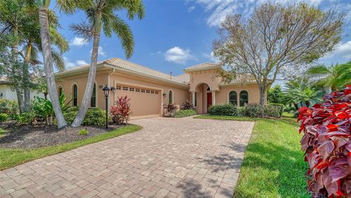 14717 Leopard Creek Pl, LAKEWOOD RANCH, FL, 34202-5637 | Card Image
