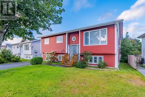 36 Moores Dr, Mount Pearl, NL, A1N3V6 | Card Image