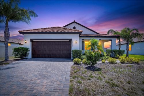 17206 Star Banks St, Wimauma, FL, 33598-2251 | Card Image