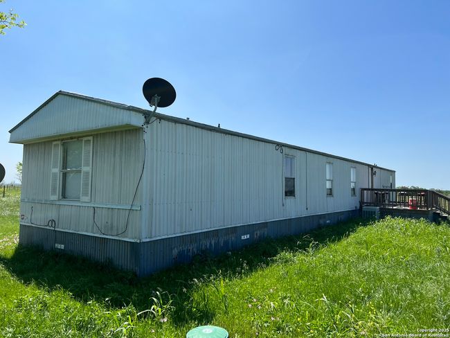 312 County Road 1295 B, House other with 3 bedrooms, 2 bathrooms and null parking in Moulton TX | Image 9