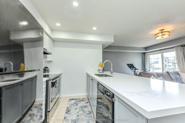 5 - 149 Isaac Devins Blvd, Condo with 2 bedrooms, 1 bathrooms and null parking in Toronto ON | Image 12