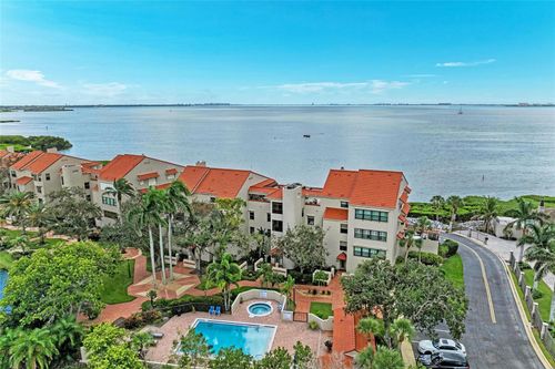 4557-4557 Bay Club Dr, BRADENTON, FL, 34210-4016 | Card Image