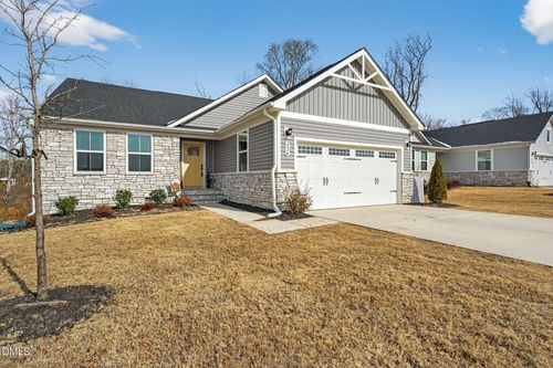 636 Jasmine St, Wendell, NC, 27591-3201 | Card Image