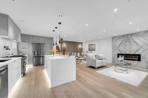 78 Clancy Dr, North York, ON, M2J2V8 | Card Image