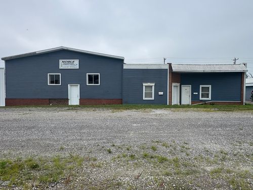 121 E Railroad Street, Flora, IL, 62839 | Card Image