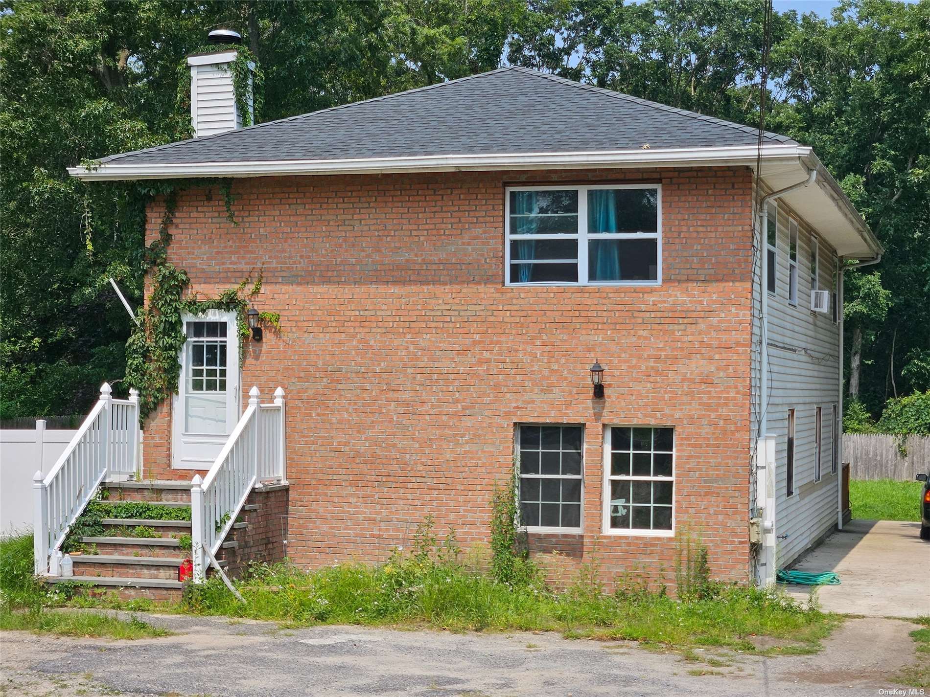 Express Dr, Ronkonkoma, NY 11779