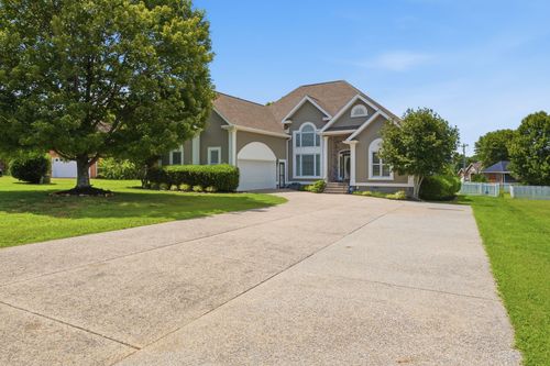 104 Clearview Ct, Springfield, TN, 37172-7340 | Card Image