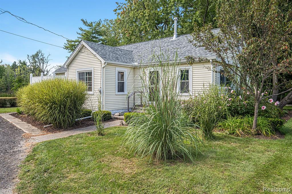 Vassar Rd, Grand Blanc, MI 48439 #1