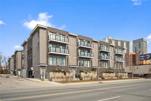 40-2059 Weston Rd, York., ON, M9N1X7 | Card Image