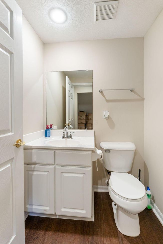 1080 Shady Lake Dr, Condo with 2 bedrooms, 4 bathrooms and null parking in Columbus OH | Image 43