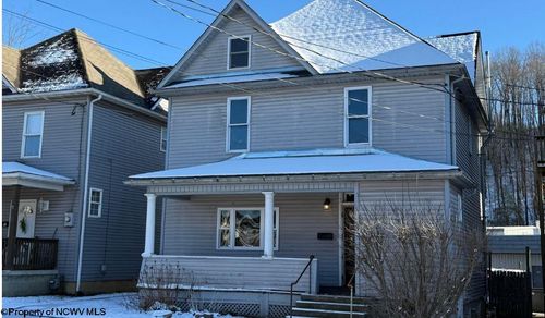 8 Locust St, Elkins, WV, 26241-3711 | Card Image